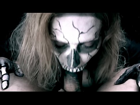 ❤️ Demonska djevojka siše kurac svojim crnim ustima i guta spermu. ❌ Kurve u pornografiji bs.ergoupa.top ﹏
